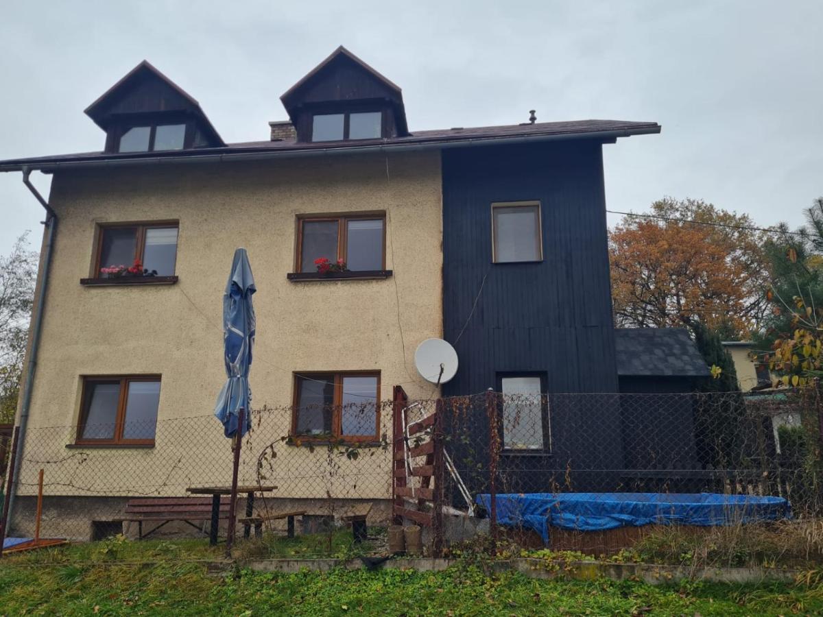 Malebný Rodinný Dům v Přírodě, Sauna, BBQ Trinec Exterior foto